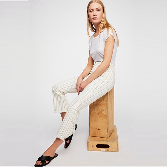 Citizens of Humanity Drew Fray Jeans - Picture 3 of 7